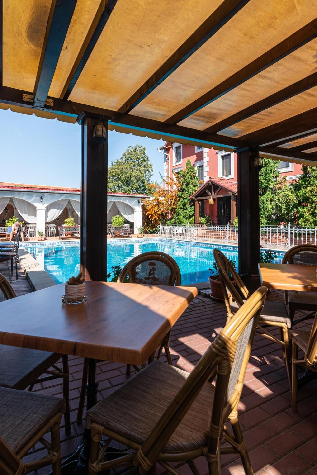 Casa Del Sole Boutique Hotel Тимишоара Экстерьер фото