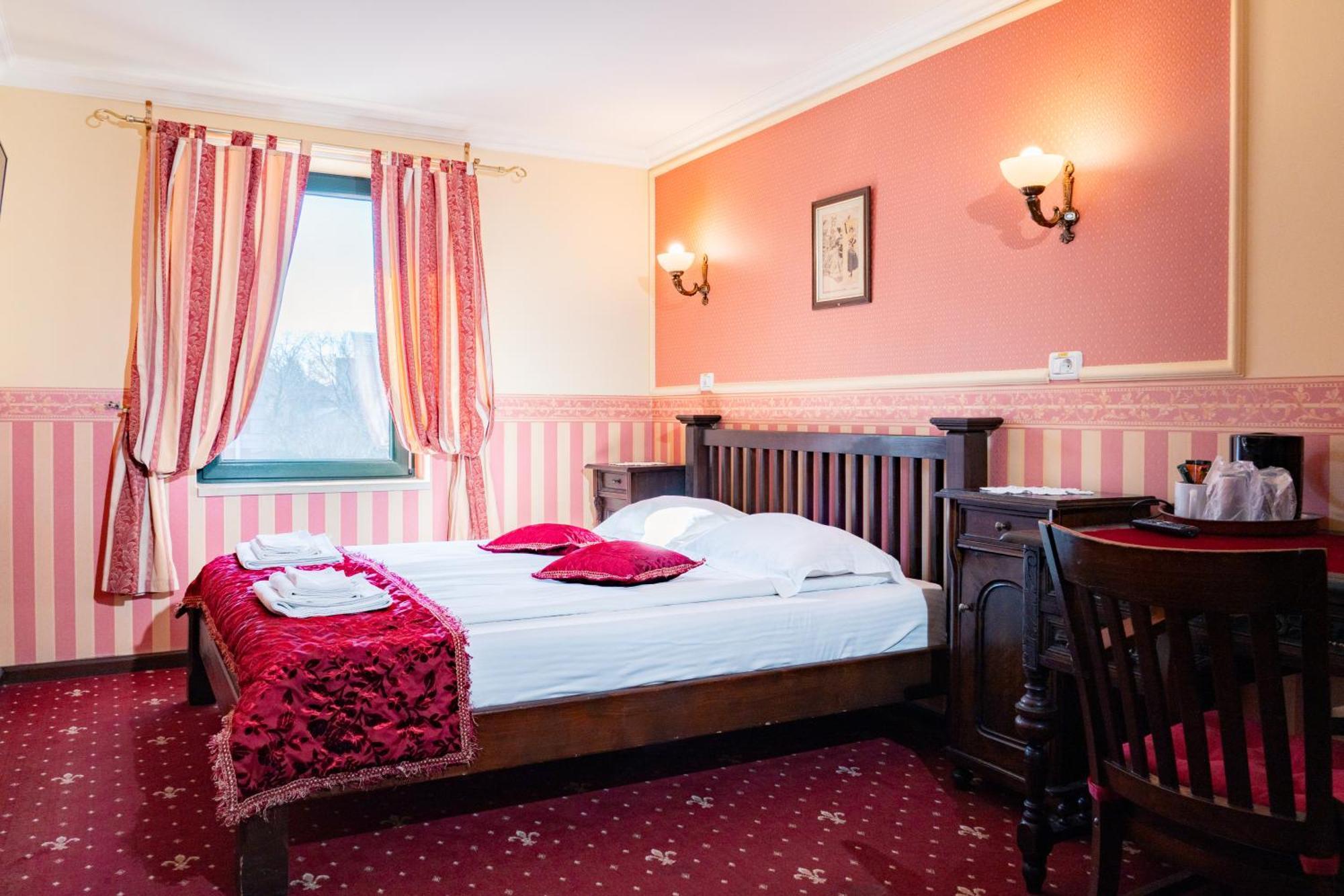 Casa Del Sole Boutique Hotel Тимишоара Экстерьер фото