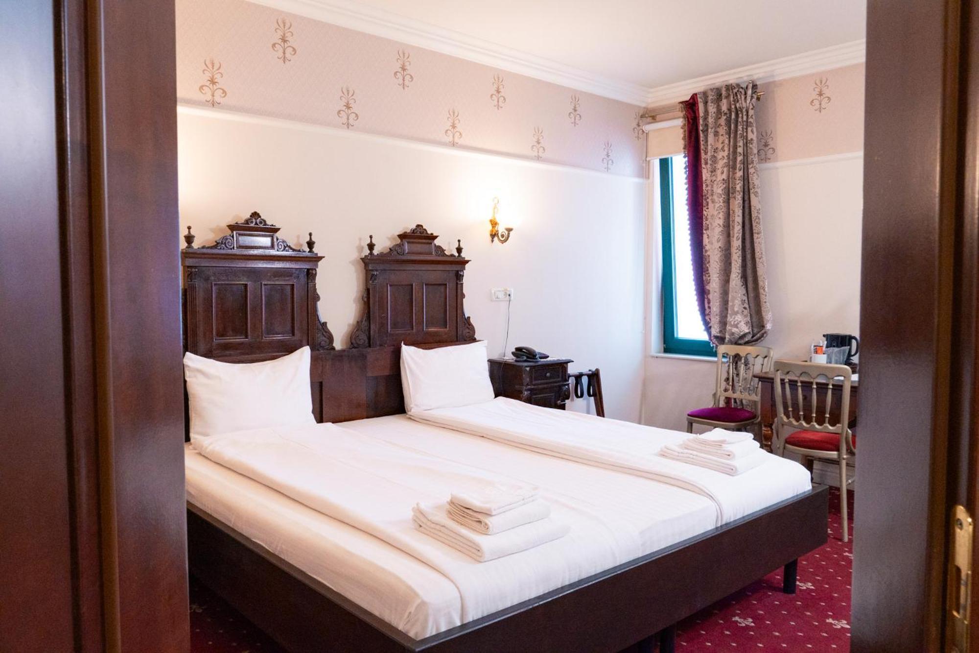 Casa Del Sole Boutique Hotel Тимишоара Экстерьер фото